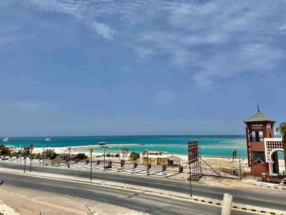 2 2 Village Veiw Infront Of Palma De Meritee Apartment Hurghada